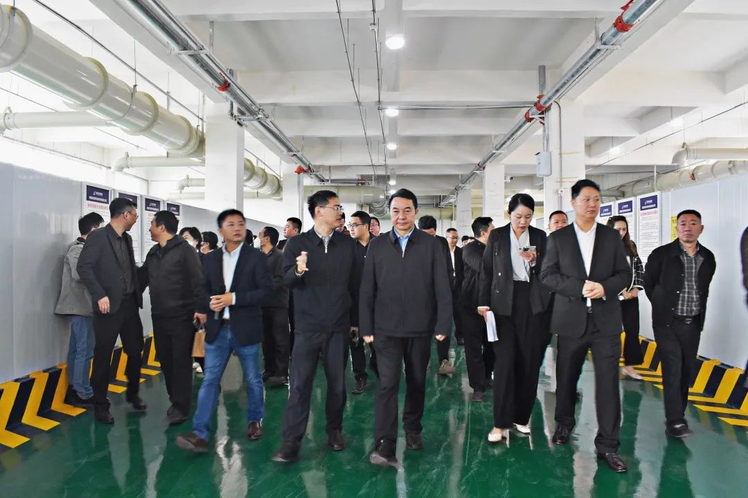 【子公司動態(tài)】四川省生態(tài)環(huán)境廳黨組成員、副廳長李銀昌帶隊參觀調(diào)研欣海環(huán)境公司